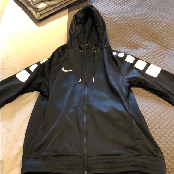 Nike Sweatshirt - Picture 1 of 3